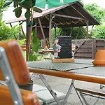 Отель Waldhotel