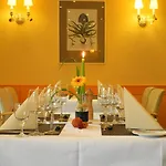 Waldhotel