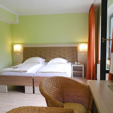 Waldhotel 4* 반들리츠