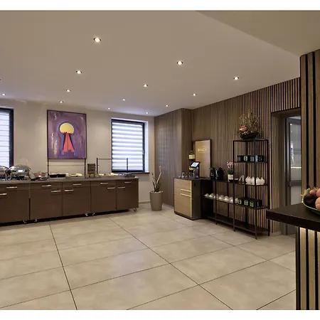 Waldhotel Hotel 4*