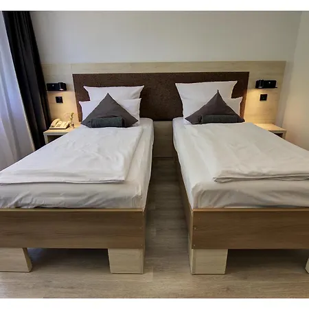 Waldhotel 4*