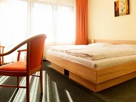 Waldhotel 4* 반들리츠